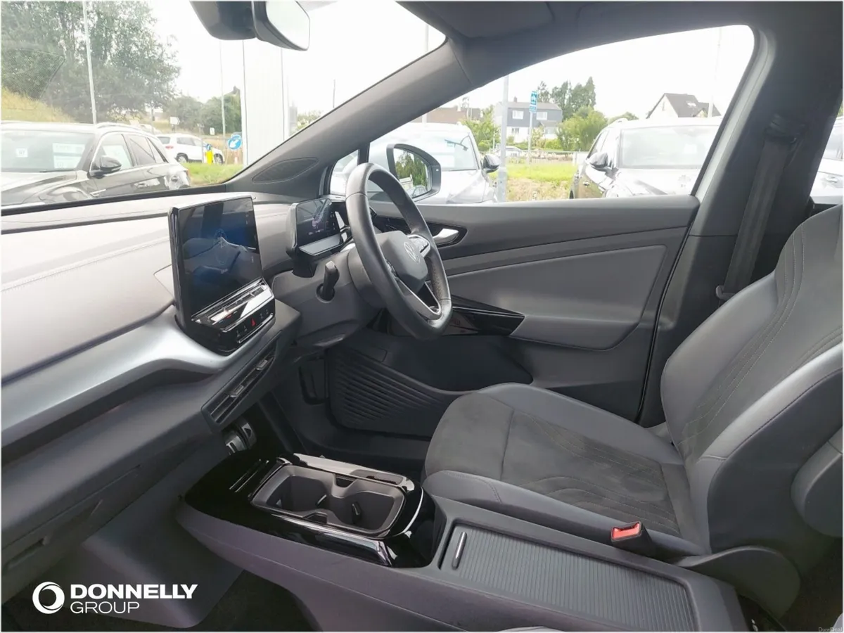 Volkswagen ID.4 Estate Life Edition Pro - Image 2