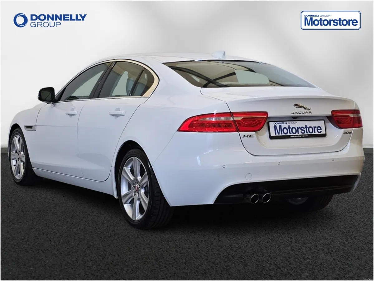 Jaguar XE Xe Diesel Saloon Portfolio - Image 2