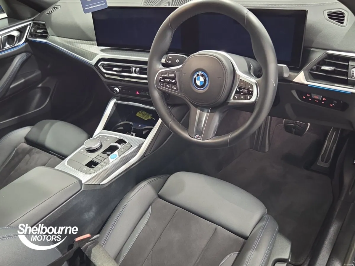 BMW i4 EDRIVE40 M SPORT - Image 4