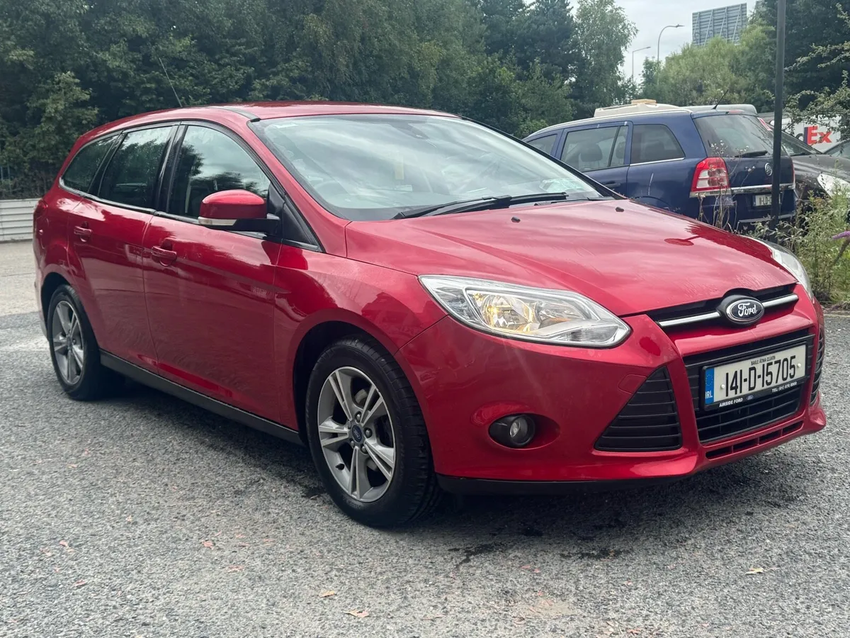 2014 Ford focus estate low mileage - Image 1