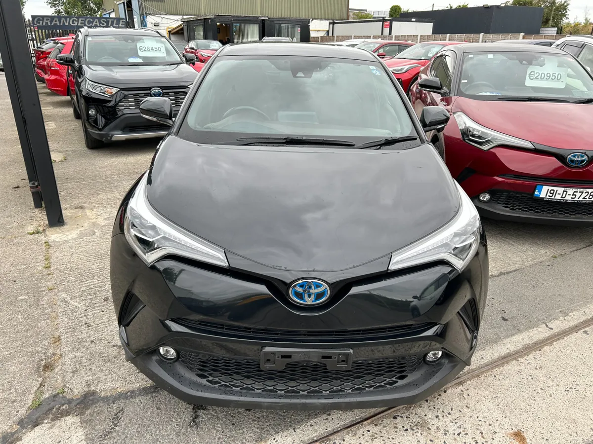 TOYOTA CHR 2019, 1.8 HYBRID AUTO LOW KMS HIGH SPEC - Image 2