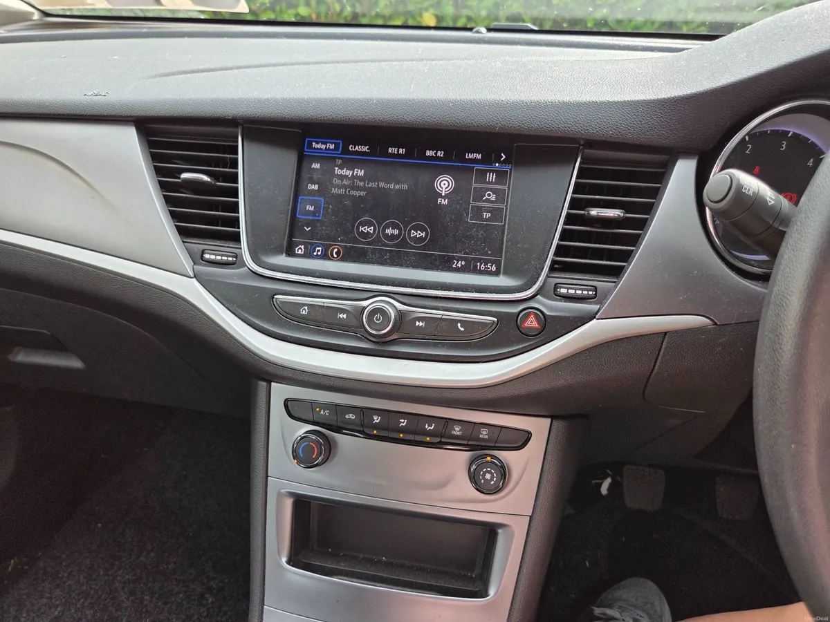 Opel Astra 2021 - Image 3