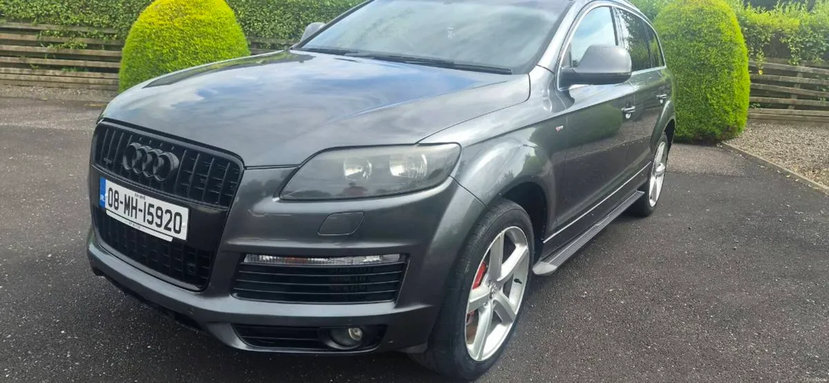 Audi q7  7 seater - Image 3