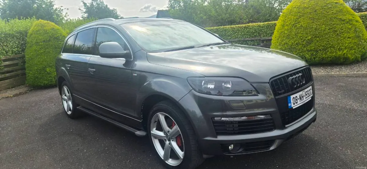Audi q7  7 seater - Image 1
