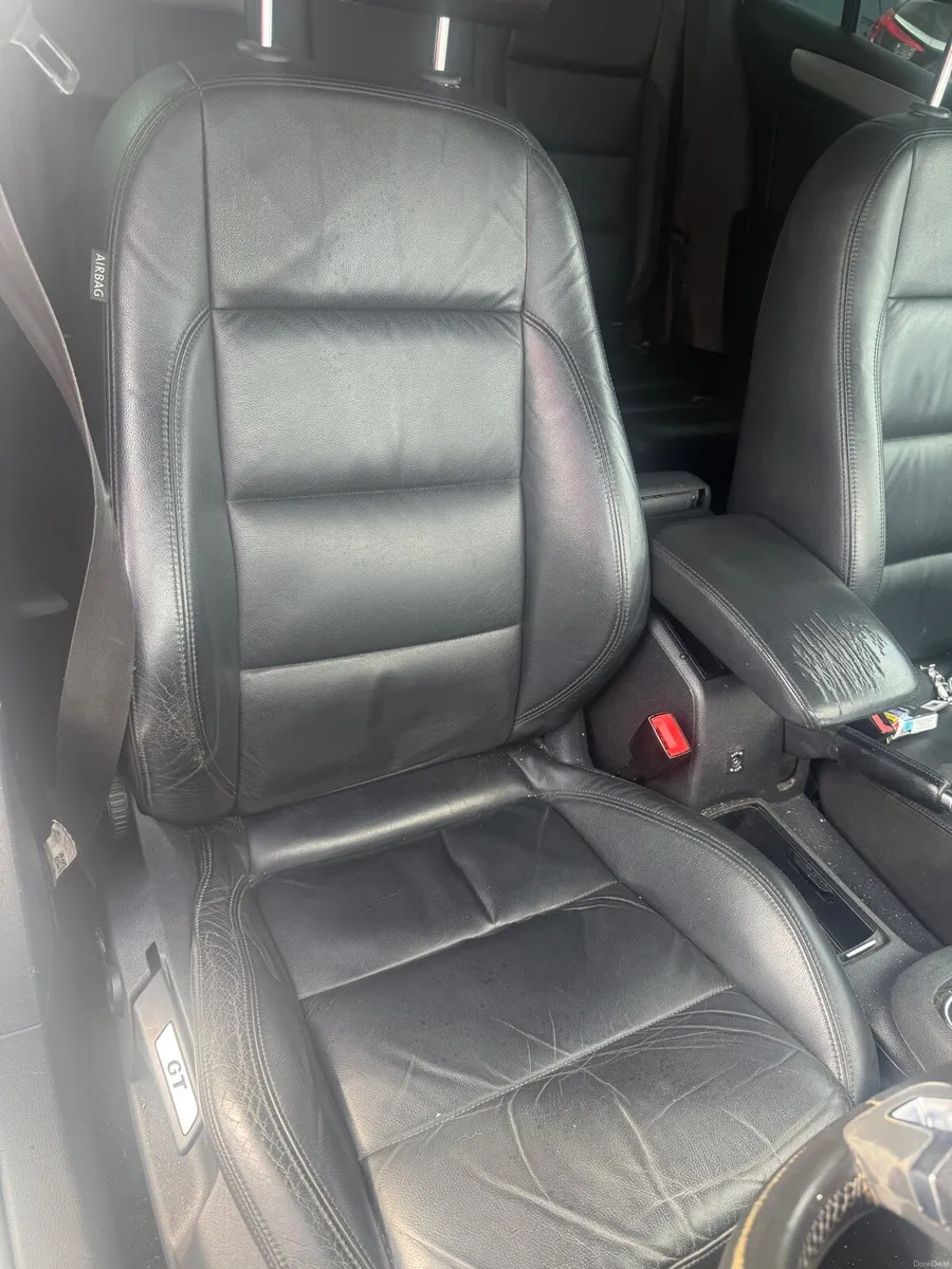 2012 golf 2.0 gt Nct 5/27 - Image 4