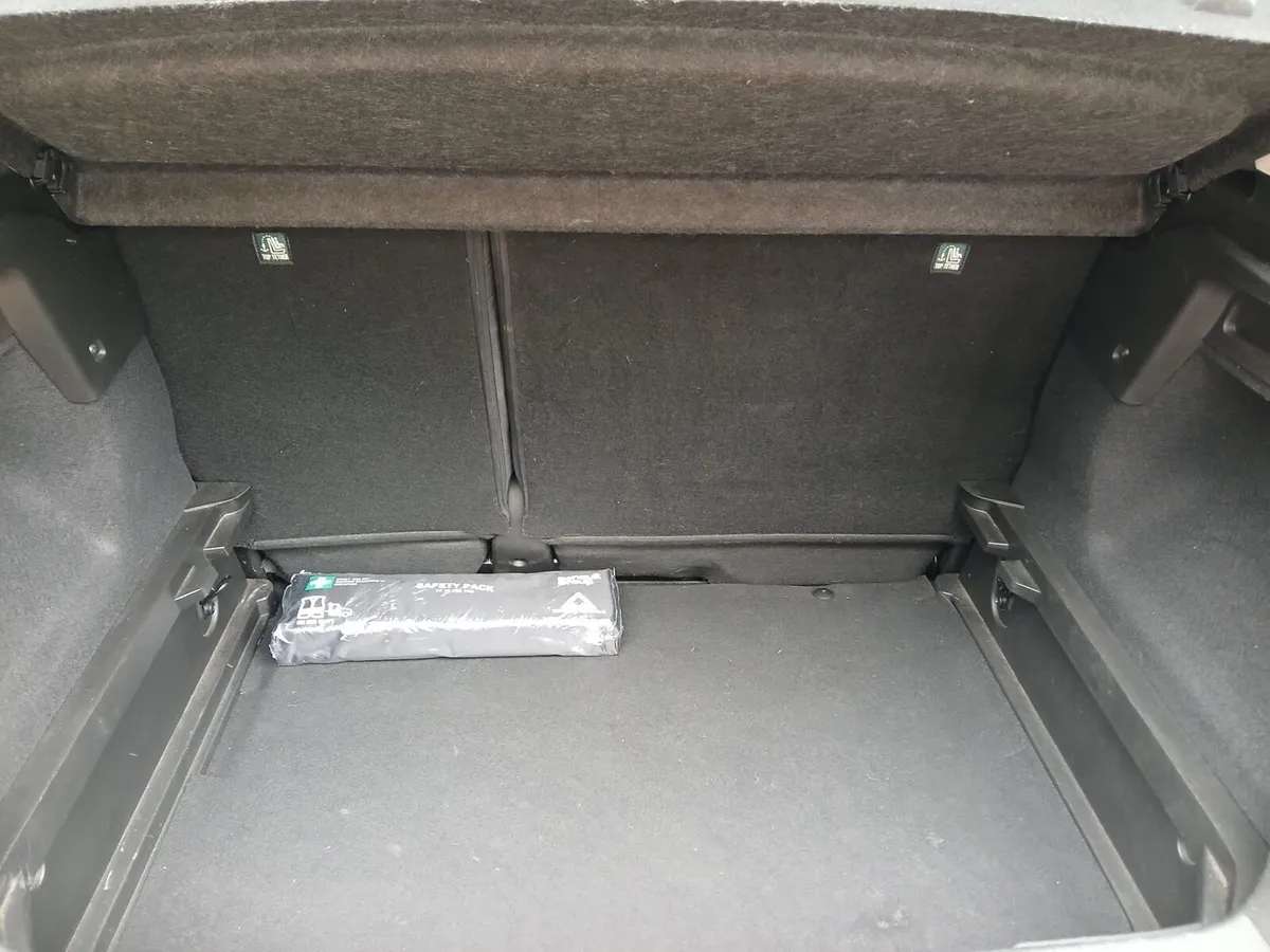 RENAULT CAPTUR SE EDITION NAEB TCE 90 MANUAL - Image 6