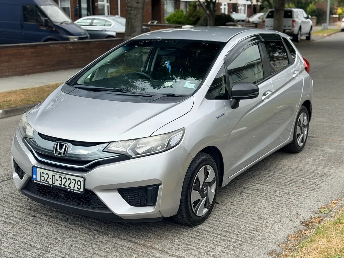 2015 Honda Fit 1.5 Petrol Hybrid Automatic,1 Owner - Image 2