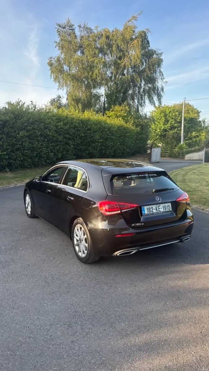 182 Mercedes-Benz A180d Progressive Line Automatic - Image 4