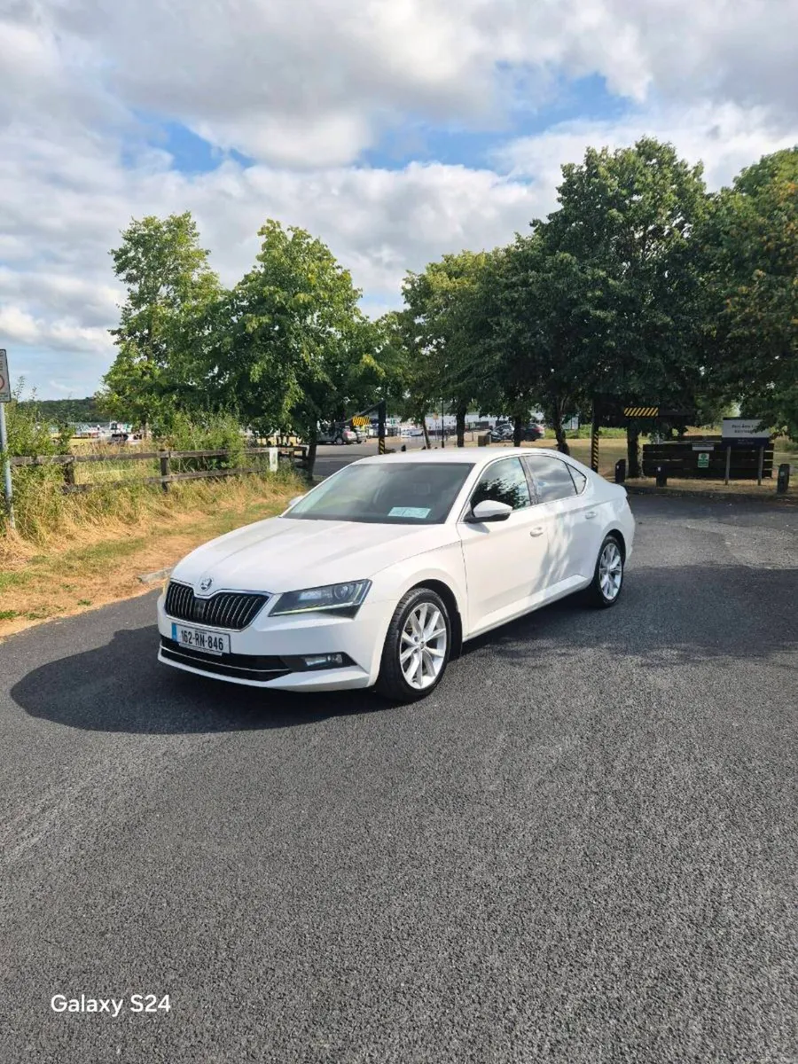 SKODA SUPERB 2.0TDI - Image 2