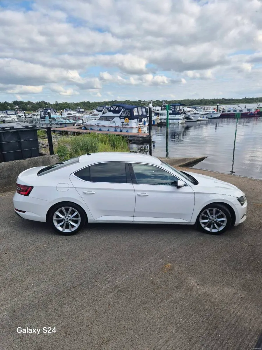 SKODA SUPERB 2.0TDI - Image 1
