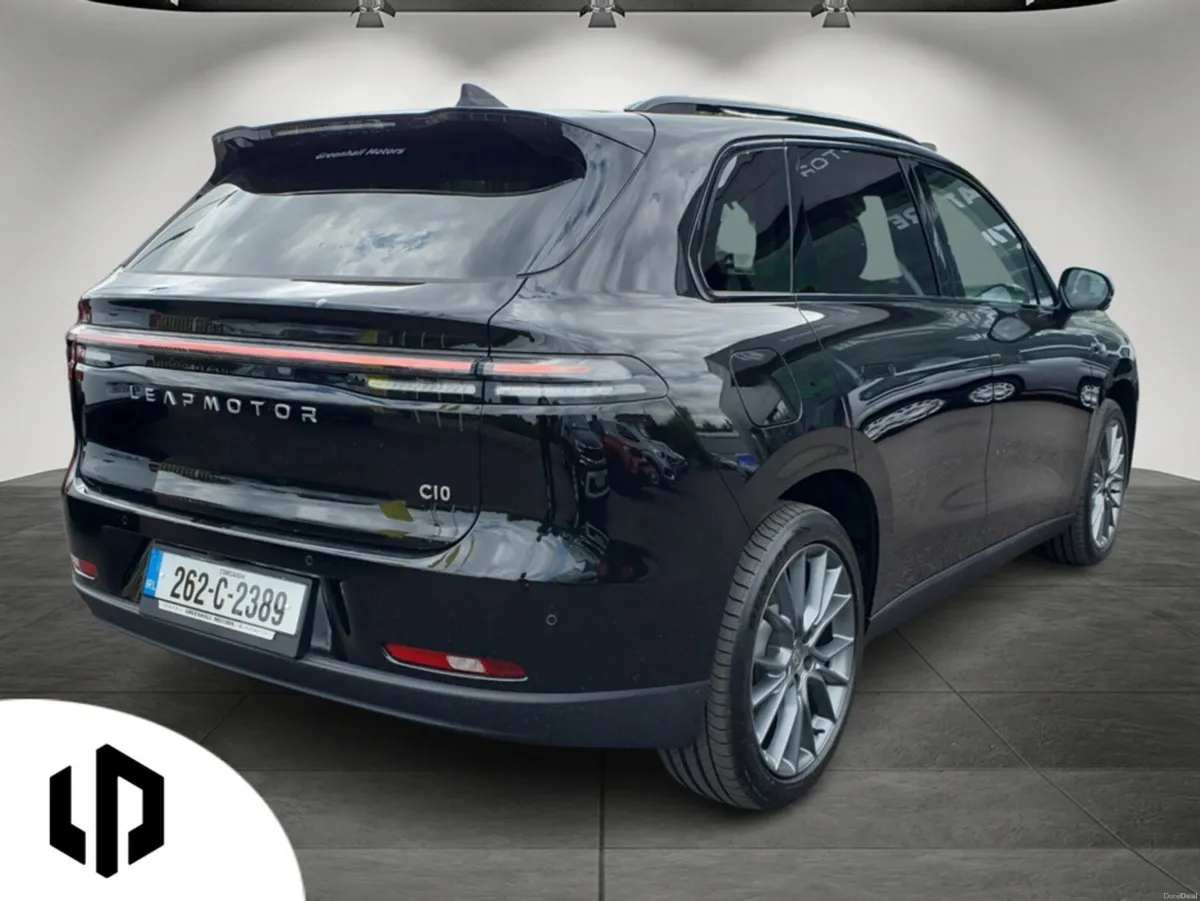 Leapmotor C10 DESIGN PHEV HYBRID - RANGE 975km - Image 4