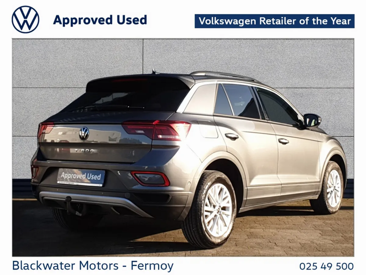 Volkswagen T-Roc 2.0TDI 116BHP LIFE WITH REARVIEW - Image 3