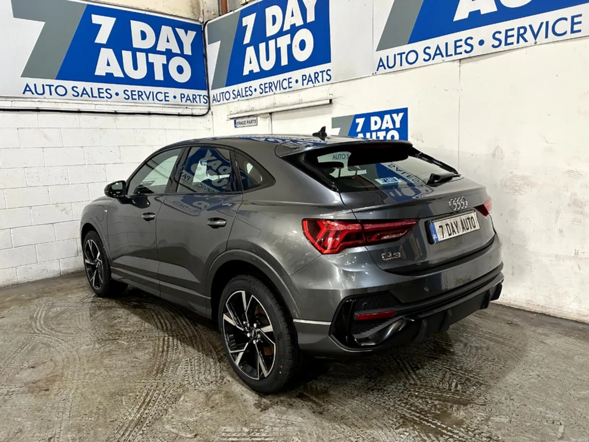 Audi Q3 S LINE SPORTBACK E- TFSI S LINE - Image 5