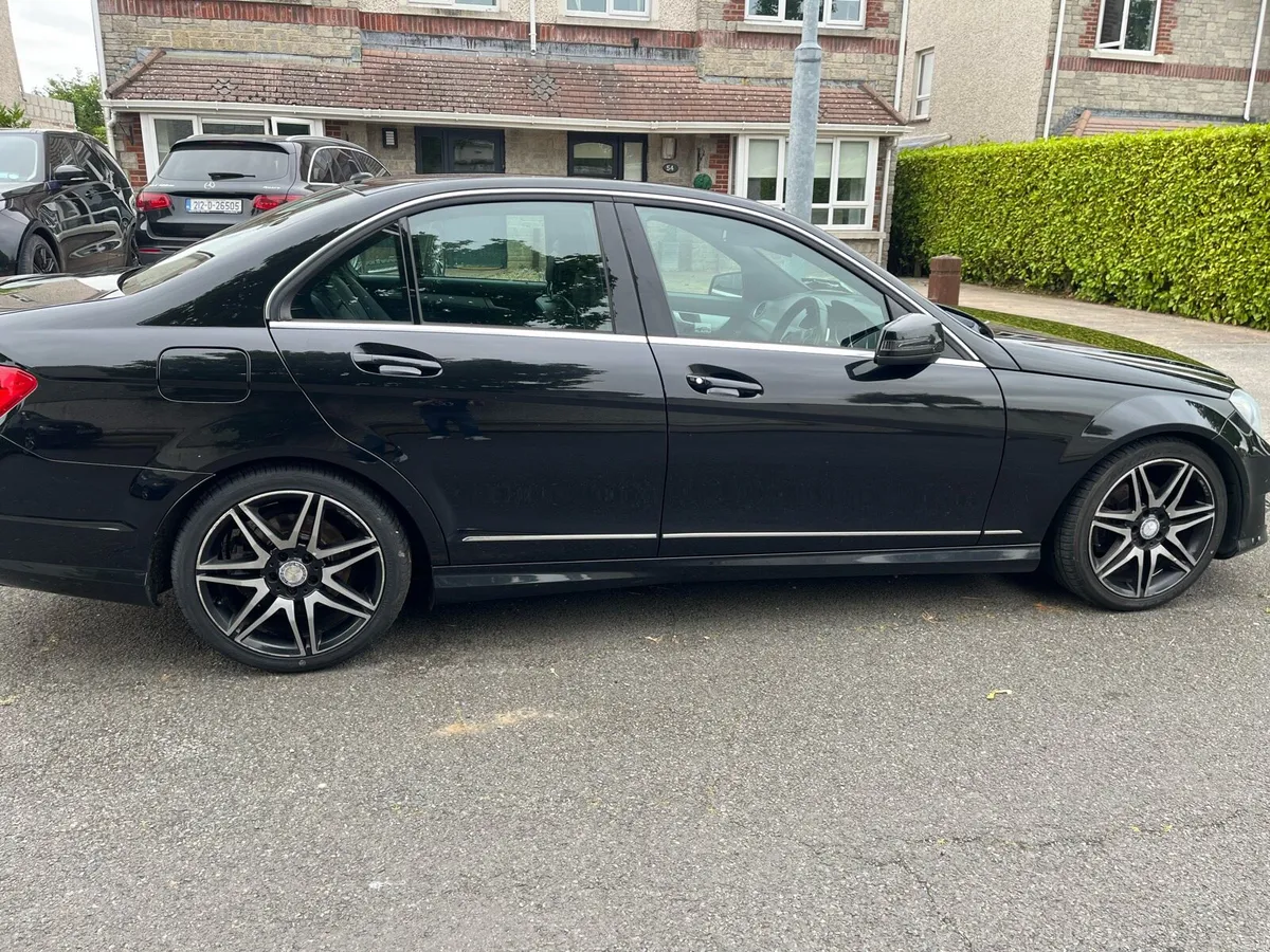 Mercedes - Image 5