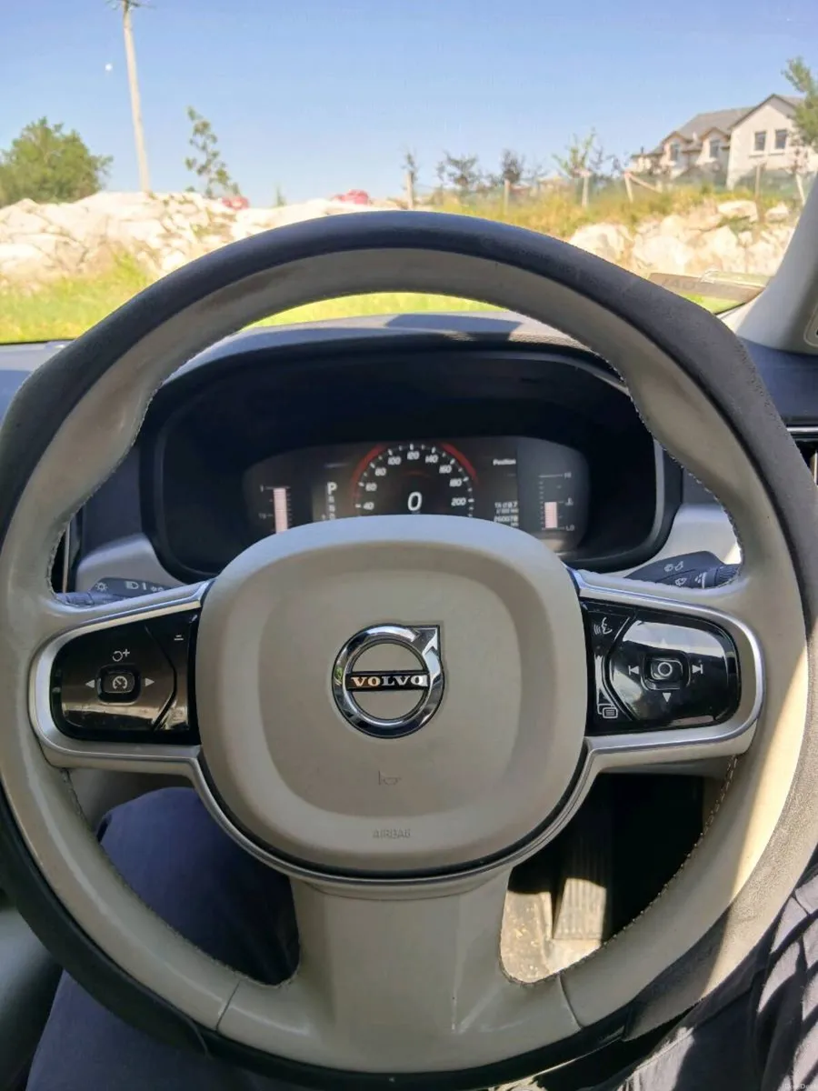 Volvo S90 172 - Image 4