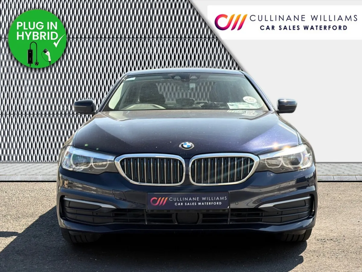 BMW 5-Series 2018 SPORT 2.0 PLUG IN HYBRID 252BHP - Image 2