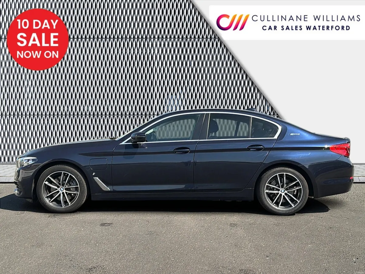 BMW 5-Series 2018 SPORT 2.0 PLUG IN HYBRID 252BHP - Image 5