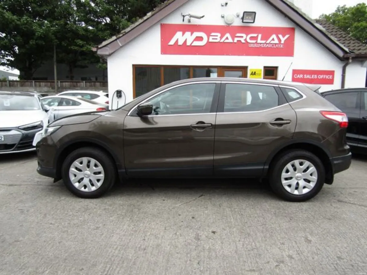 Nissan Qashqai 1.2 PET XE Safety PK E6 4DR - Image 4