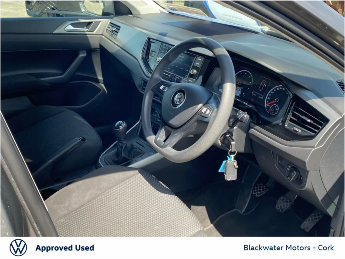 Volkswagen Polo 1.0 65BHP 5DR TRENDLINE WITH TECHN - Image 4