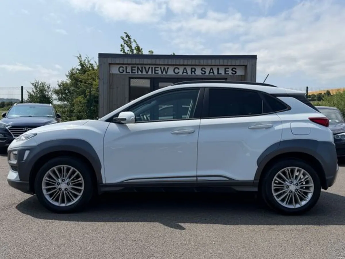 Hyundai KONA Kauai Excutive Plus - FULL HISTORY - Image 4