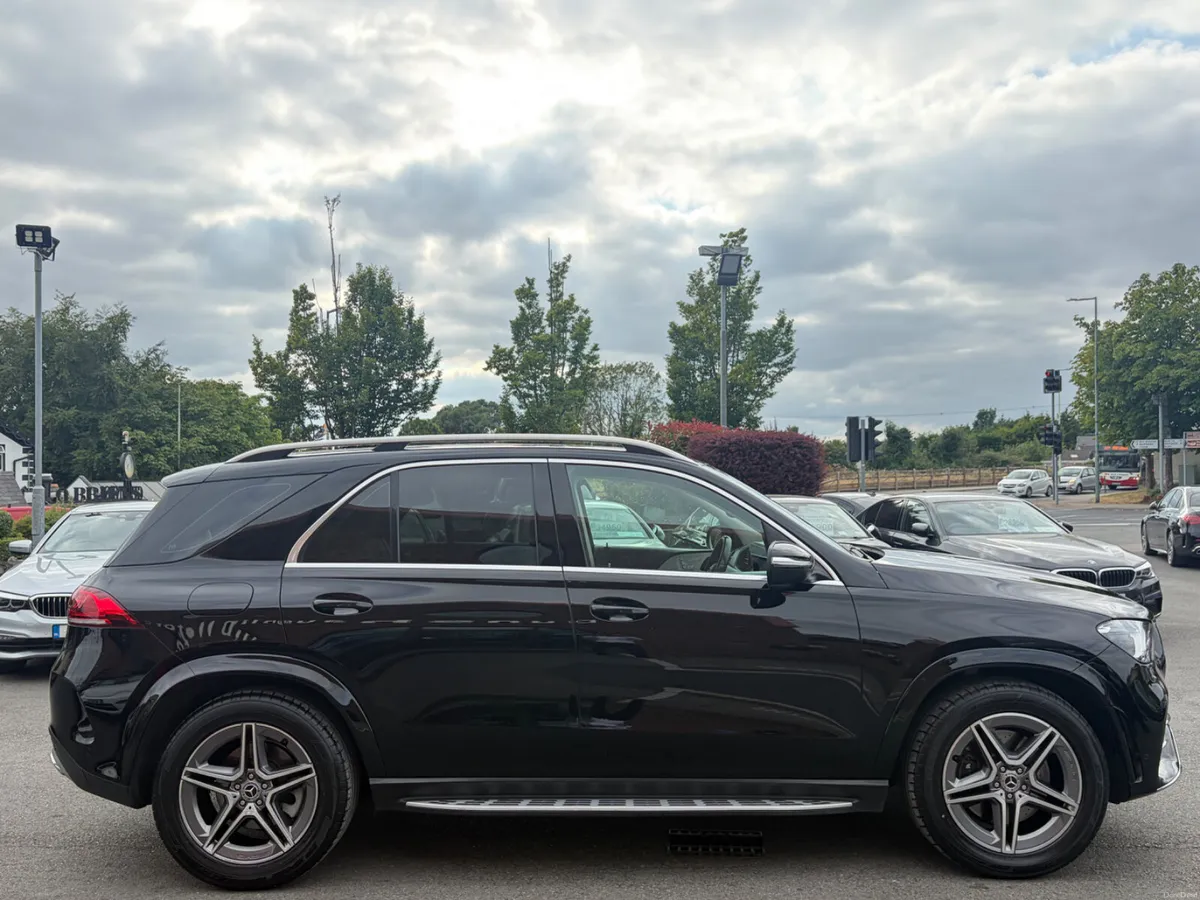 201 Mercedes-Benz GLE 300D AMG *Low Kils* - Image 4