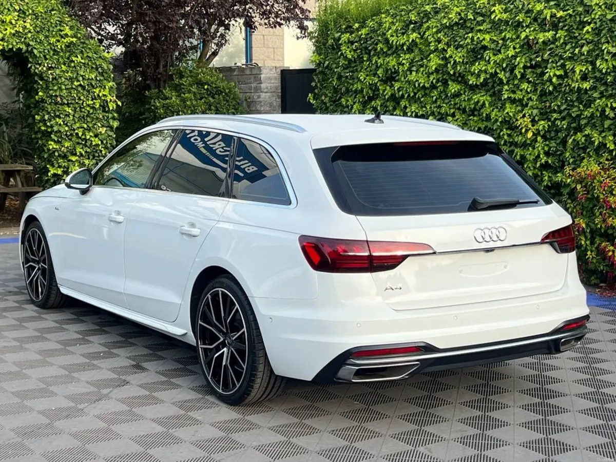 Audi A4 AVANT S-LINE PACK 2.0 TDI AUTO // DIGITAL - Image 5