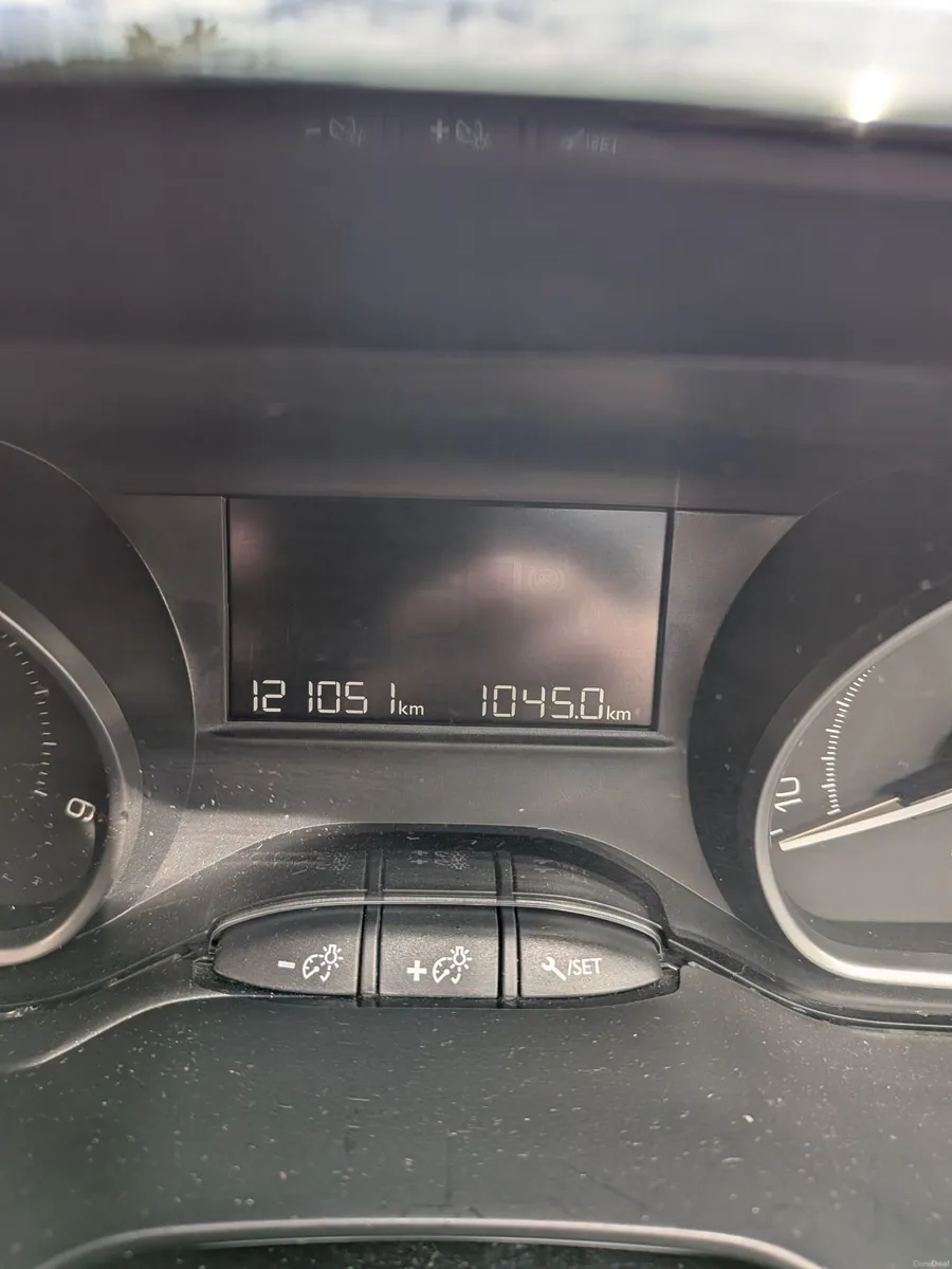 2018 PEUGEOT 208 1.6 BLUE HDI 75 ACCESS - Image 2