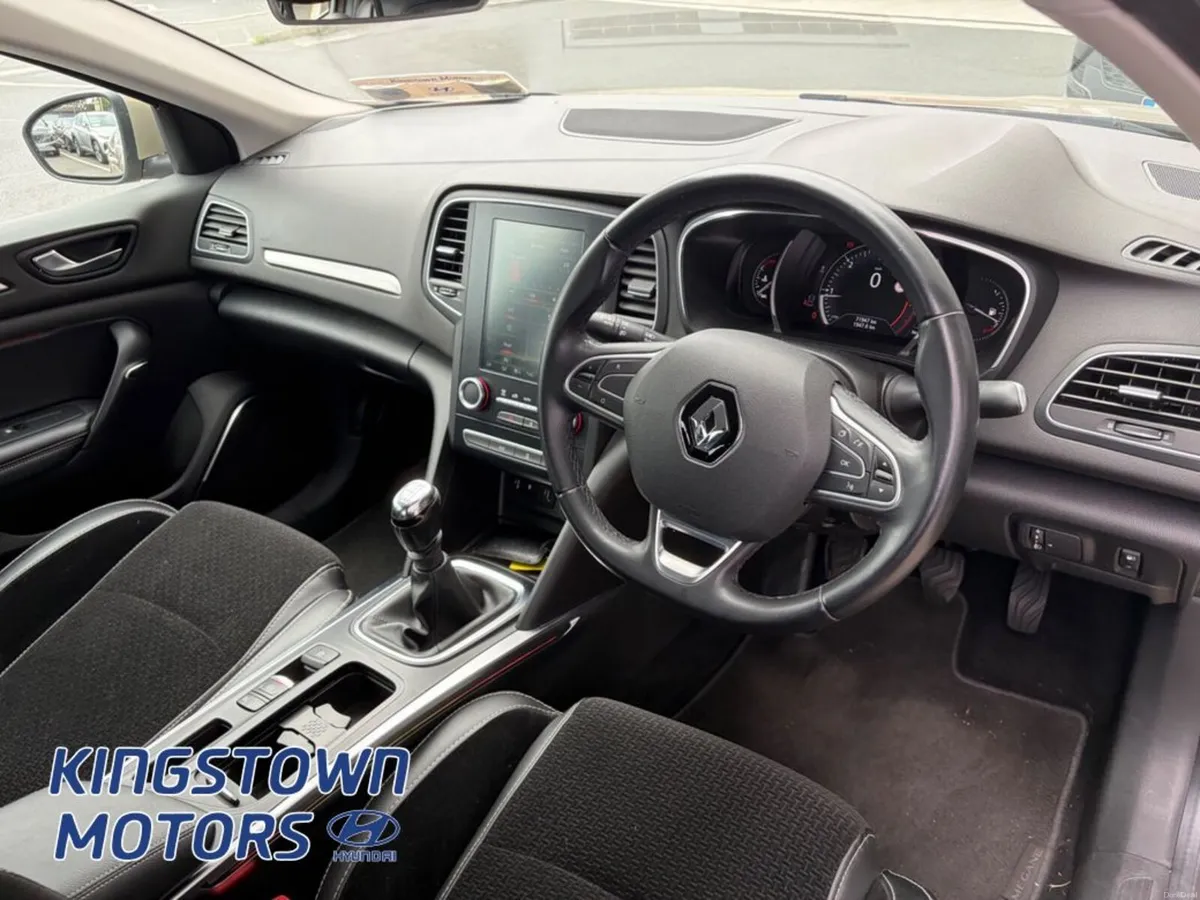 Renault Megane Grand Coupe Dynamique - Image 6