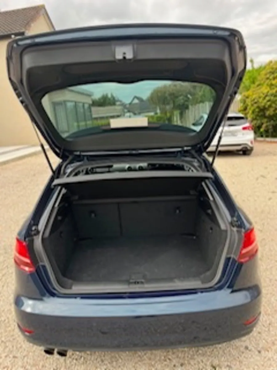 Audi A3 30 TFSI SPORTSBACK AUTO 2019 - Image 2