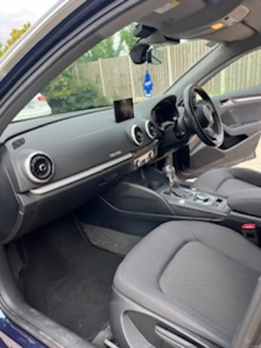 Audi A3 30 TFSI SPORTSBACK AUTO 2019 - Image 3