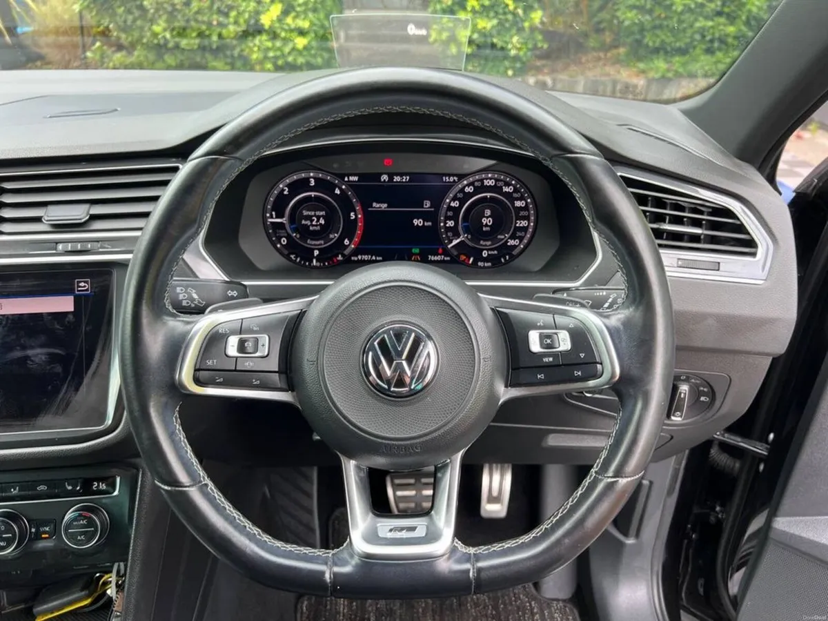 Volkswagen Tiguan R-LINE 4MOTION 2.0 TDI AUTO // B - Image 4