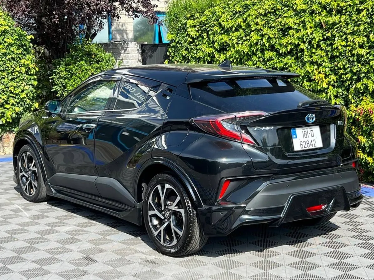 Toyota C-HR 1.8 HYBRID AUTO // DIAMOND CUT ALLOYS - Image 5
