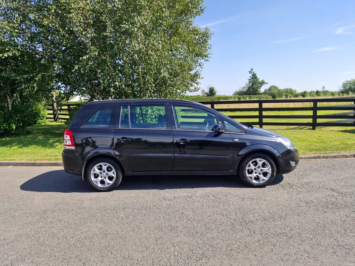 Vauxhall Zafira 2013 - Image 2