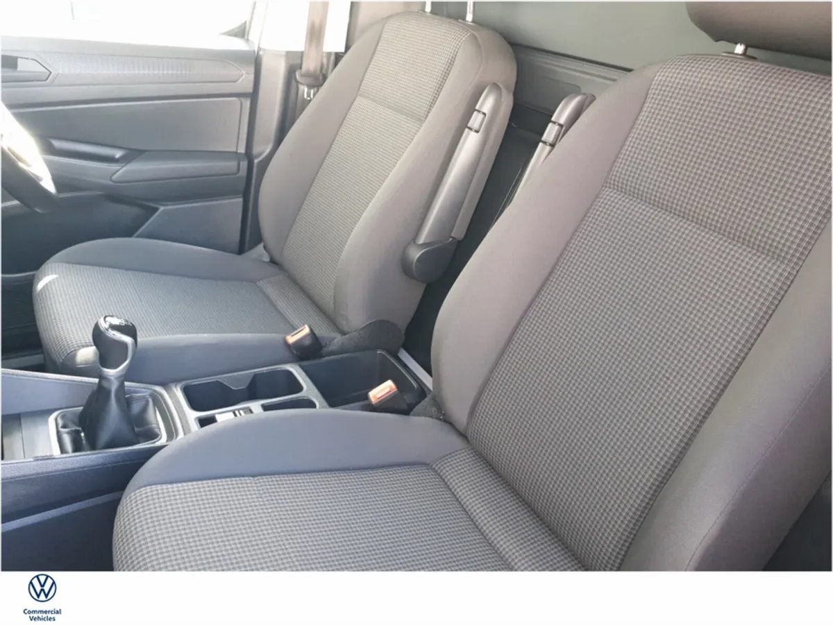 Volkswagen Caddy CARGO ED TDI 102HP M6F 5 - Image 4