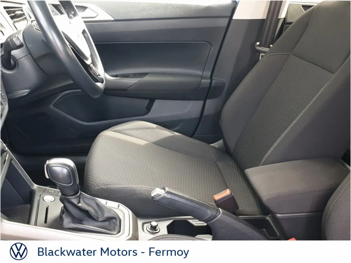 Volkswagen Polo 1.0TSI 95BHP 5DR COMFORTLINE AUTOM - Image 4
