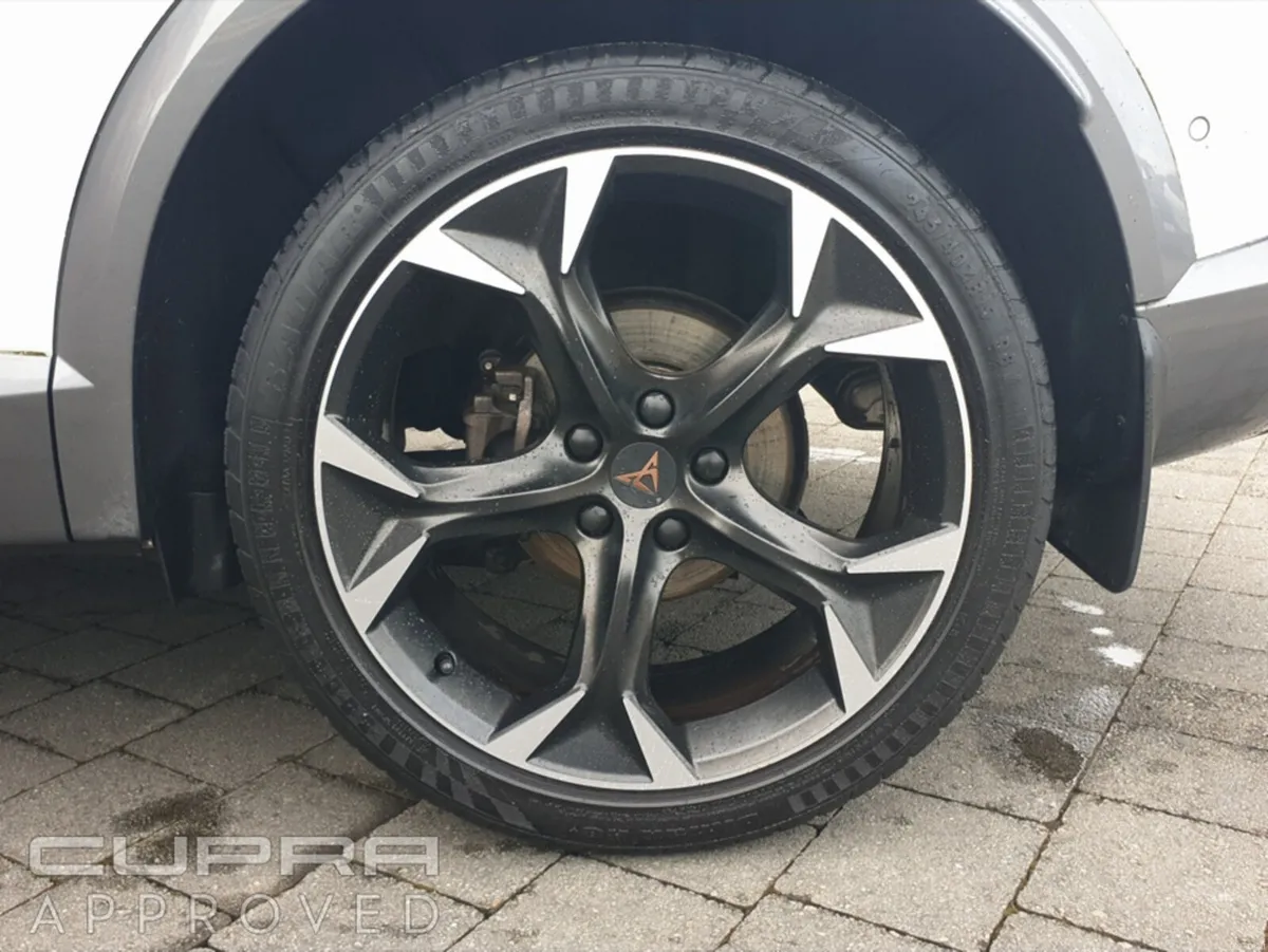 Cupra Formentor 1.5TSI 150BHP WITH 19" ALLOYS - Image 6