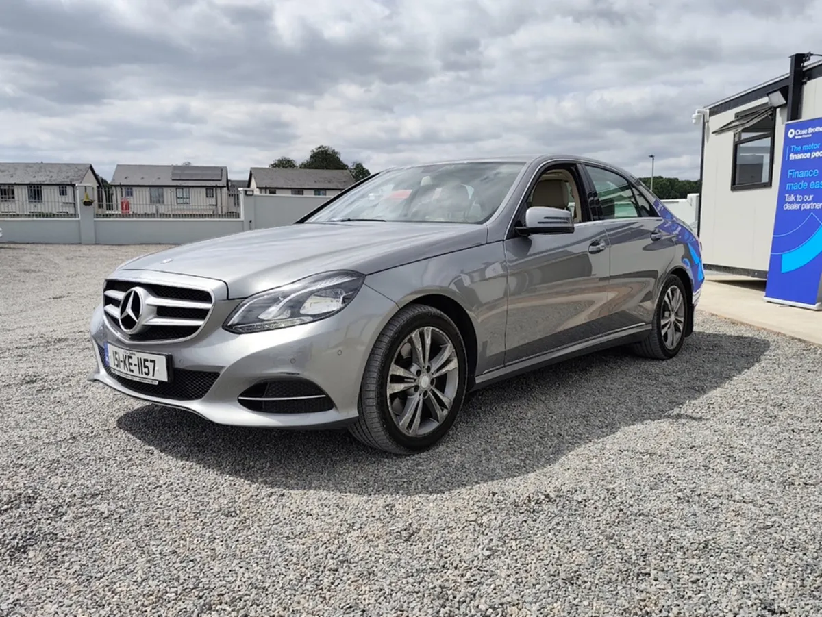 Mercedes-Benz E-Class 300 BLUETEC HYBRID AV AVANTG - Image 5