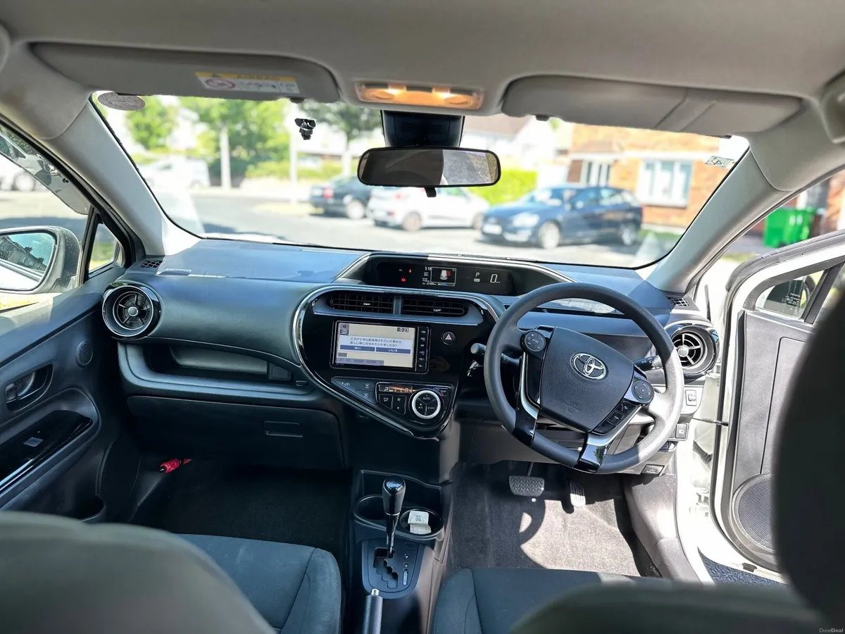 Toyota Aqua 2018 - Image 2