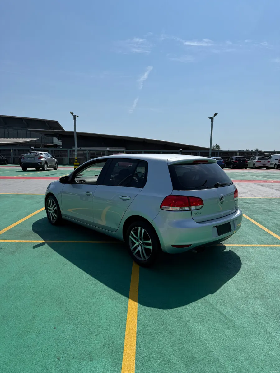 2011 VW Golf 1.4 TSi Petrol - VERY LOW MILEAGE - Image 5