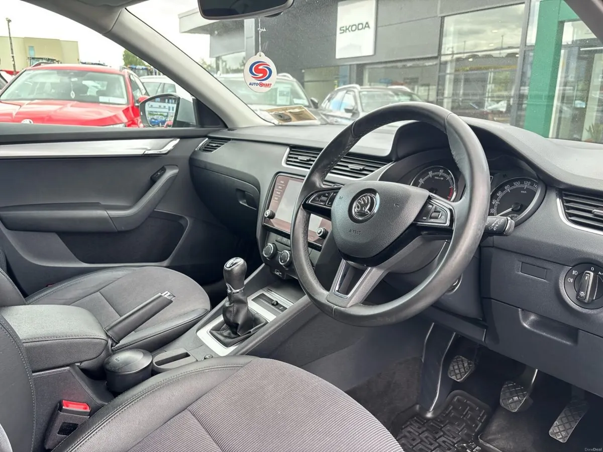 Skoda Octavia Soleil 1.0TSI 115HP - Image 6