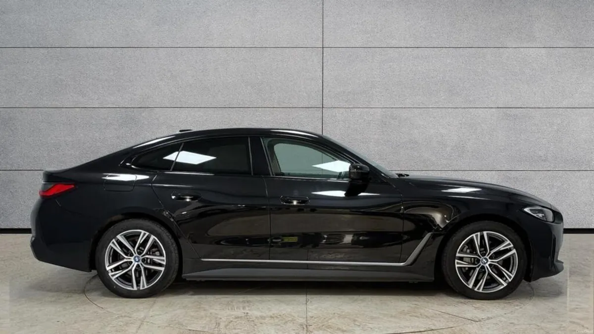 221 BMW i4 SPORT 40 - Image 4