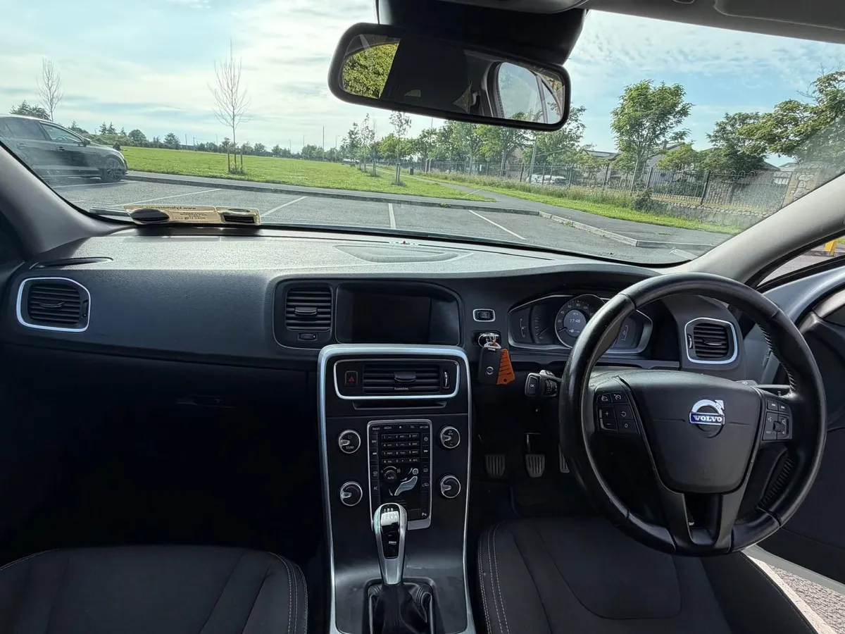 Volvo S60 2016 - Image 4
