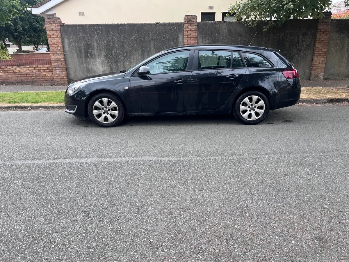 Opel Insignia 152 Tourer Estate - Image 3