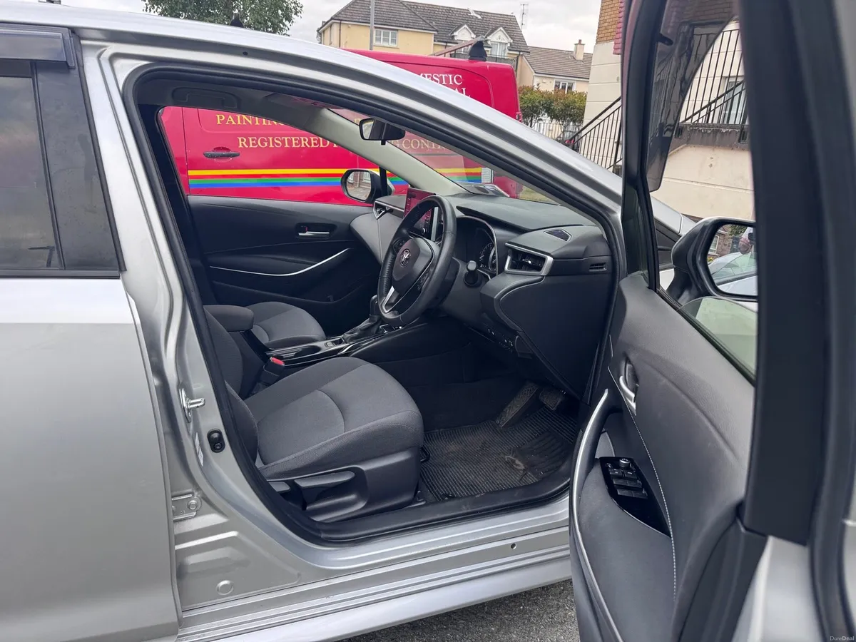Toyota Corolla Touring 221 - Image 6