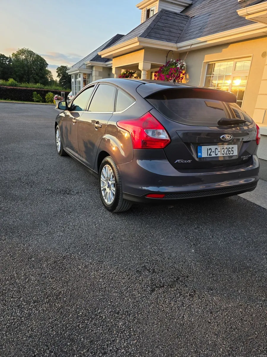 Ford Focus 2012 - Image 3