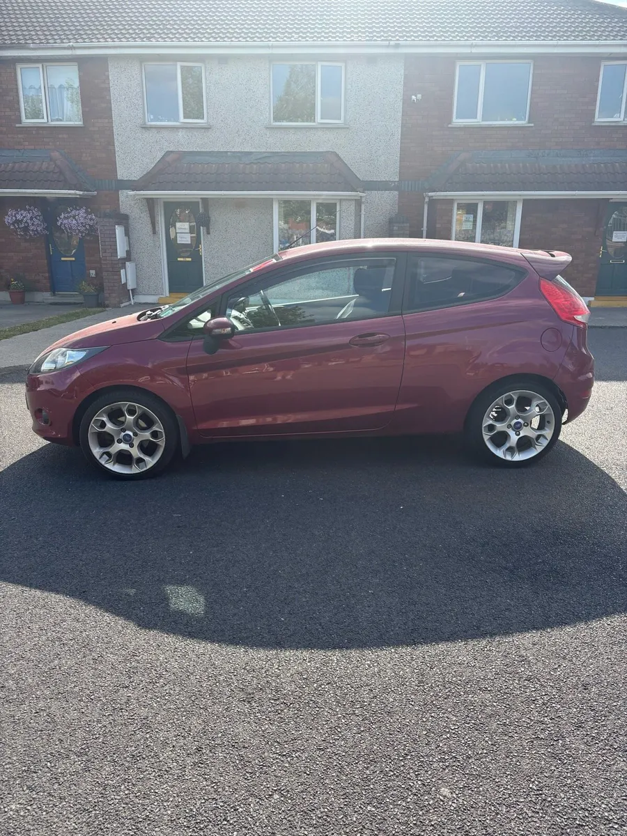 Ford fiesta Low mileage & New nct - Image 2