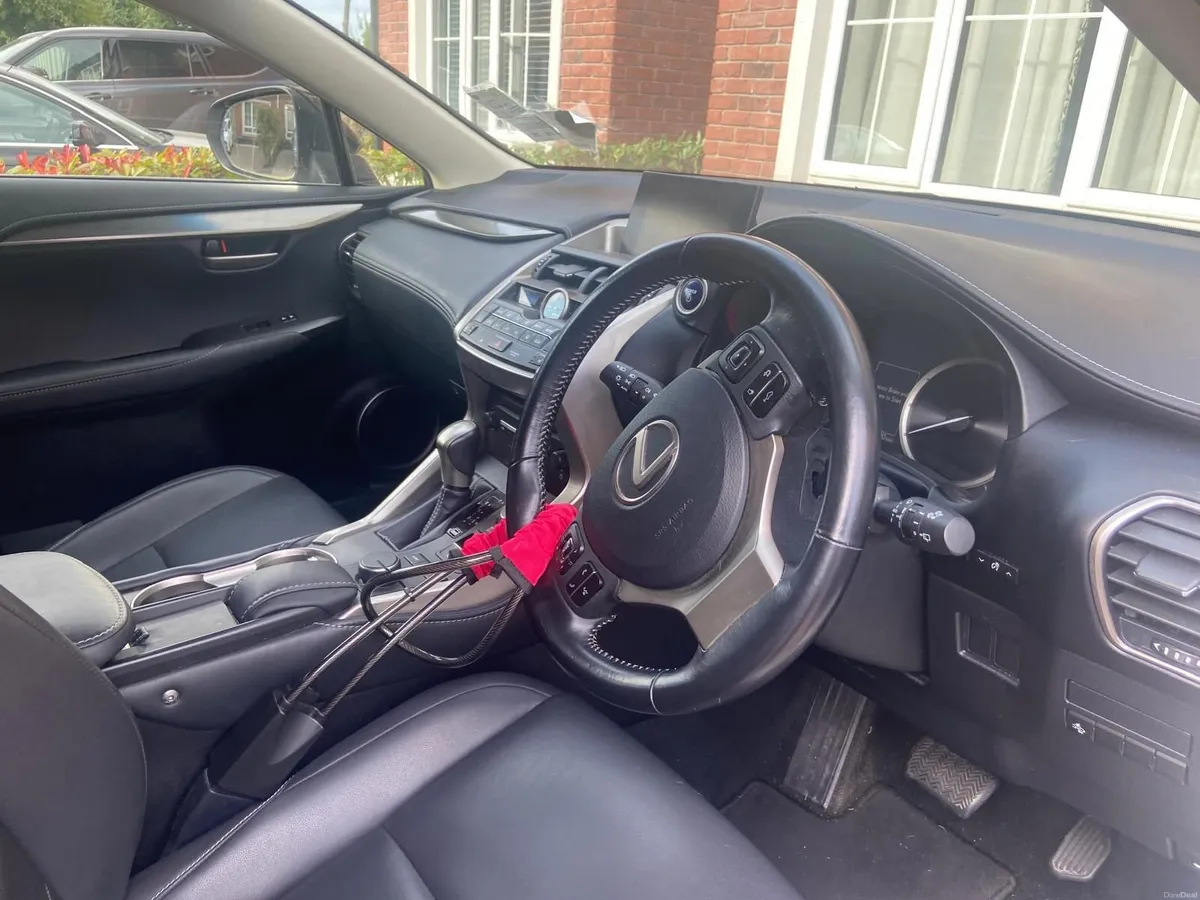 Lexus NX 2017 - Image 4