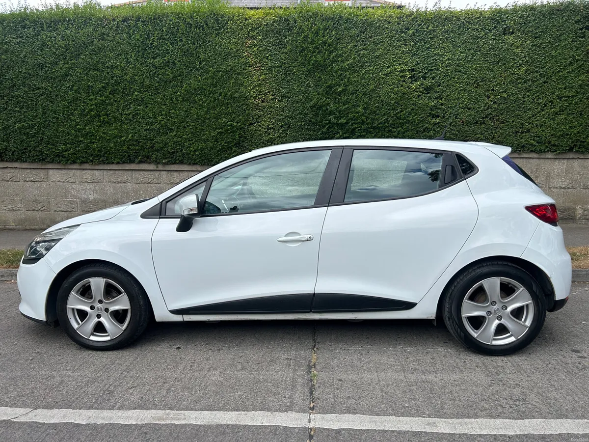 2015 RENAULT CLIO DYNAMIQUE 1.2 PETROL - Image 4