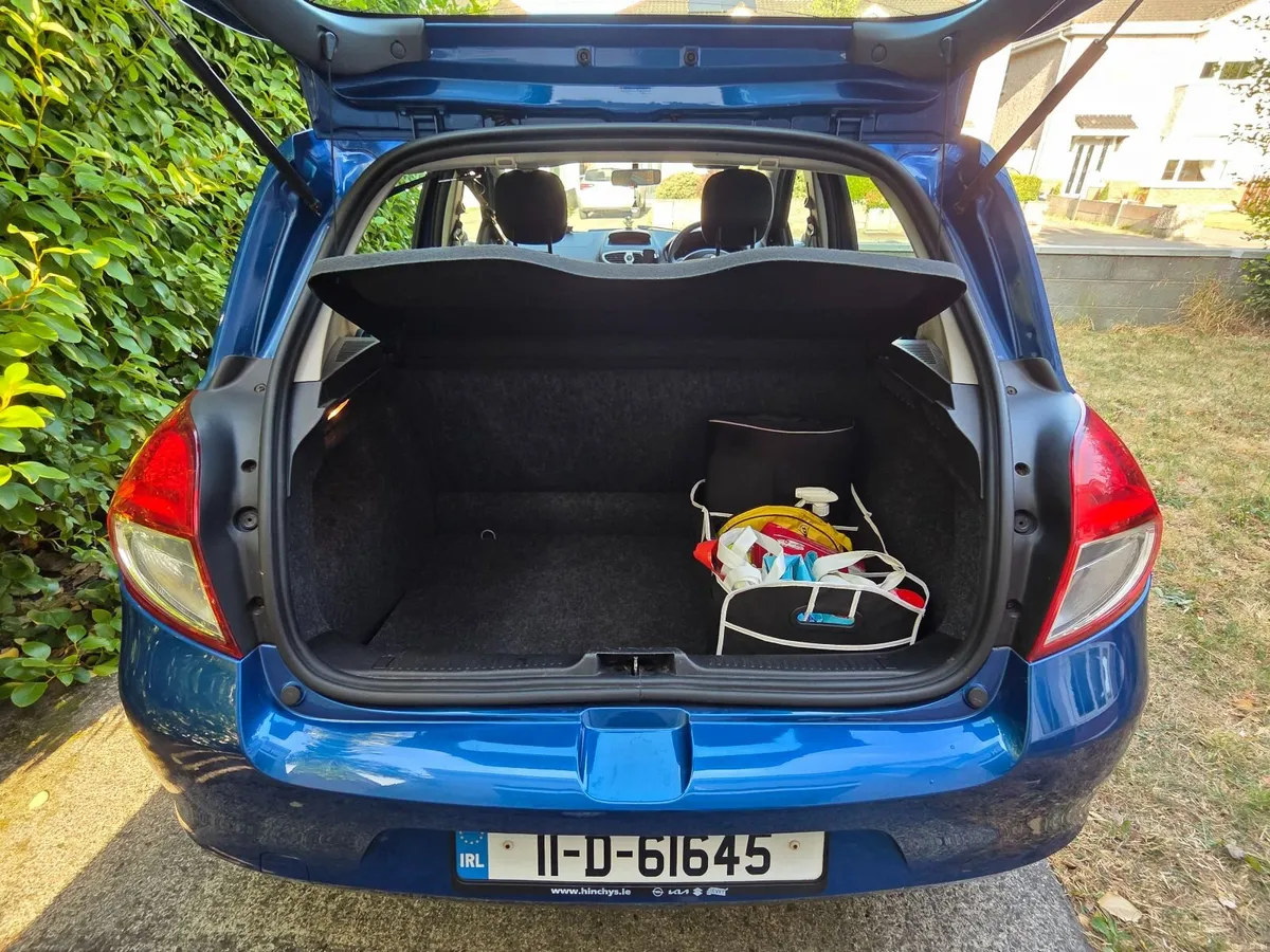 2011 Renault Clio 1.1 Petrol - Low mileage - Image 3