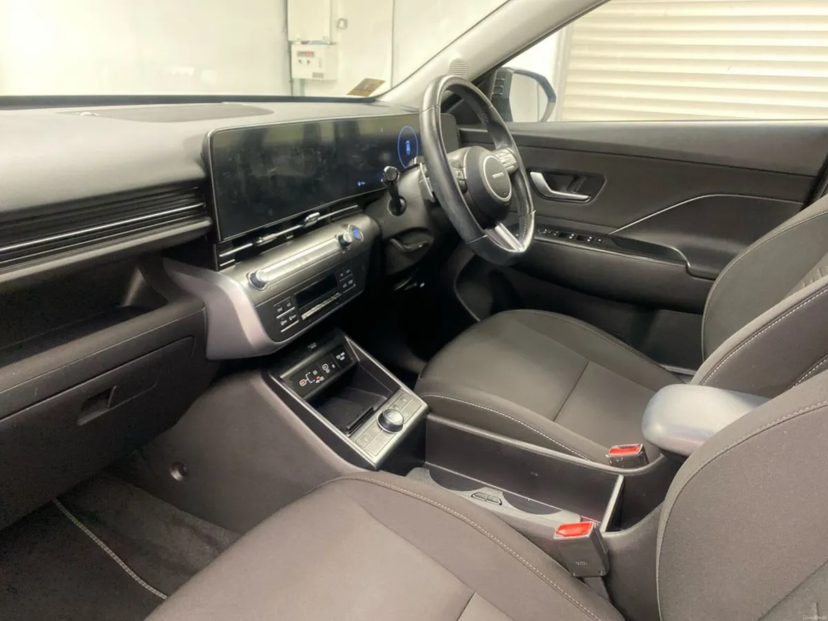 Hyundai KONA 1.6 HYBRID Elegance Auto - Image 2